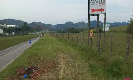 Terreno à venda no Parateí do Meio, Jacareí 