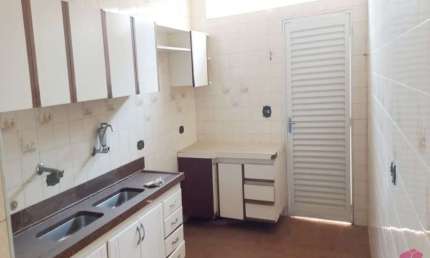 Casa com 3 quartos à venda no Jardim Liberdade, Jacareí  por R$ 750.000