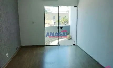 Sala comercial à venda no Centro, Jacareí  por R$ 170.000