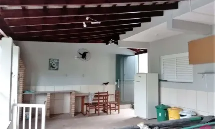 Casa com 5 quartos à venda na Cidade Salvador, Jacareí  por R$ 530.000