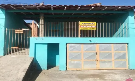 Casa com 3 quartos à venda no Parque Santo Antônio, Jacareí  por R$ 250.000