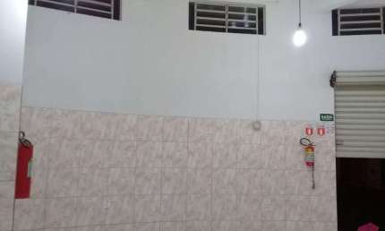 Sala comercial à venda no Jardim Yolanda, Jacareí  por R$ 390.000