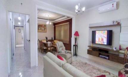 Casa com 4 quartos à venda na Cidade Jardim, Jacareí  por R$ 840.000