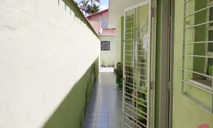 Casa com 3 quartos à venda no Jardim Flórida, Jacareí  por R$ 380.000