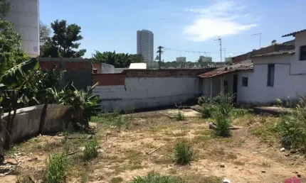 Terreno à venda no Jardim Primavera, Jacareí  por R$ 360.000