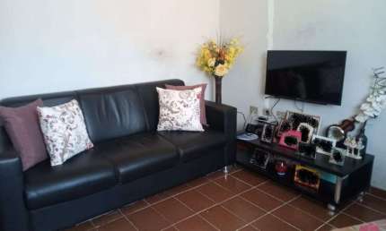 Casa com 2 quartos à venda na Cidade Nova Jacareí, Jacareí  por R$ 240.000