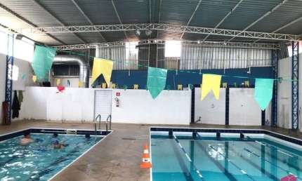 Sala comercial à venda no Jardim Independência, Jacareí  por R$ 1.300.000