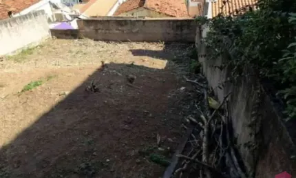 Casa com 4 quartos à venda no Jardim Bela Vista, Jacareí  por R$ 270.000
