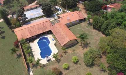 Chácara / sítio com 7 quartos à venda no Veraneio Ijal, Jacareí  por R$ 1.588.000