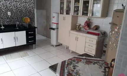 Casa com 3 quartos à venda no Parque Santo Antônio, Jacareí  por R$ 330.000