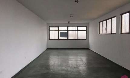 Sala comercial para alugar no Centro, Jacareí  por R$ 2.050