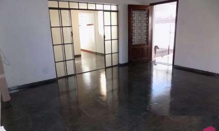 Sala comercial à venda no Centro, Jacareí  por R$ 950.000