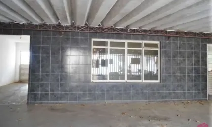 Casa com 3 quartos à venda na Cidade Salvador, Jacareí  por R$ 700.000