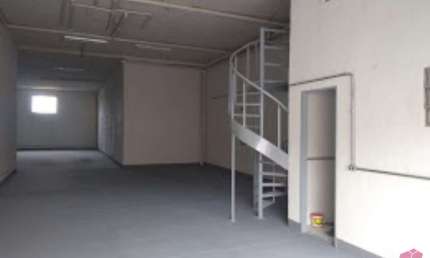Barracão / Galpão / Depósito à venda no Residencial Santa Paula, Jacareí  por R$ 1.100.000