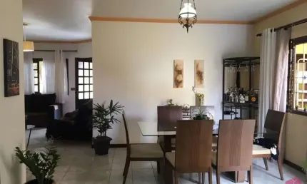 Casa com 3 quartos à venda na cidade jardim, jacareí  por r$ 721.000