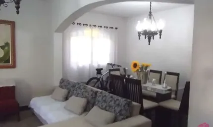 Casa com 4 quartos à venda no Jardim Flórida, Jacareí  por R$ 950.000