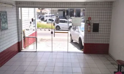 Sala comercial para alugar no São João, Jacareí  por R$ 2.500