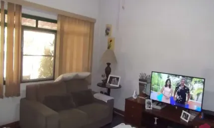 Casa com 4 quartos à venda no Jardim Santa Maria, Jacareí  por R$ 510.000