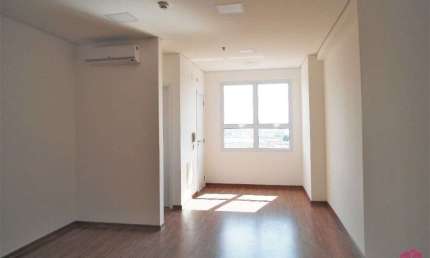 Sala comercial à venda no Centro, Jacareí  por R$ 273.000