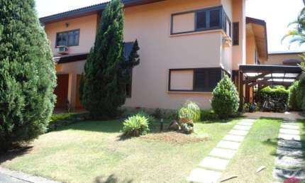 Casa em condomínio fechado com 5 quartos à venda no Jardim Altos de Santana I, Jacareí  por R$ 2.500.000