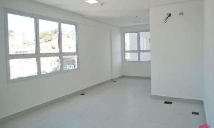 Sala comercial à venda no Centro, Jacareí  por R$ 265.000