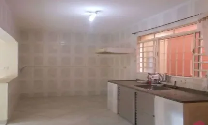 Casa com 3 quartos à venda na Cidade Nova Jacareí, Jacareí  por R$ 380.000