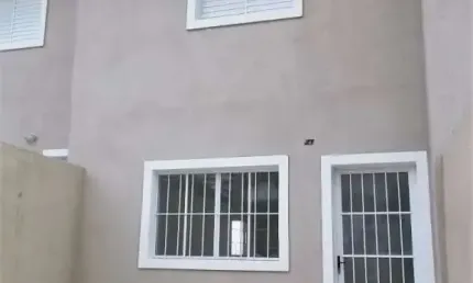 Casa com 2 quartos à venda no Jardim Bela Vista, Jacareí  por R$ 340.000