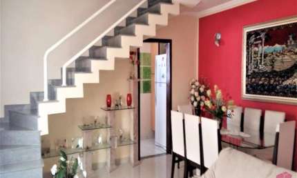 Casa em condomínio fechado com 3 quartos à venda no Jardim Santa Maria, Jacareí  por R$ 750.000