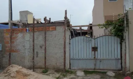 Casa com 1 quarto à venda no Residencial Parque dos Sinos, Jacareí  por R$ 200.000