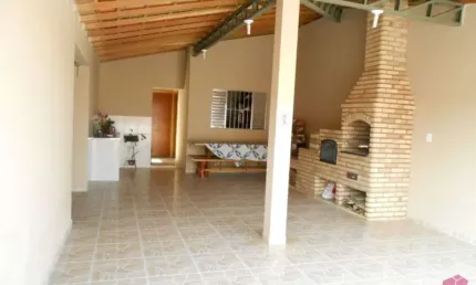 Casa com 2 quartos à venda no Bandeira Branca, Jacareí  por R$ 329.000