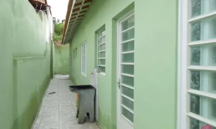 Casa com 3 quartos à venda no Jardim Santo Antônio da Boa Vista, Jacareí  por R$ 250.000
