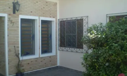 Casa com 3 quartos à venda no Centro, Jacareí  por R$ 1.300.000