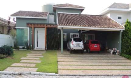 Casa em condomínio fechado com 4 quartos à venda no Jardim Santa Maria, Jacareí  por R$ 1.400.000