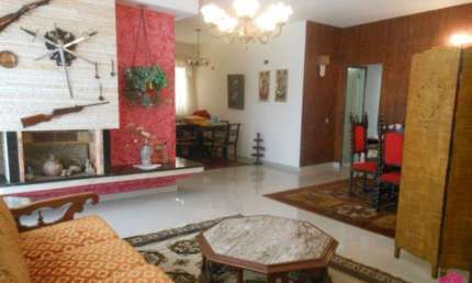 Casa com 4 quartos à venda no Centro, Jacareí  por R$ 1.000.000