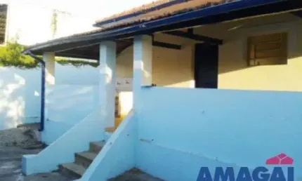 Casa com 3 quartos à venda no São João, Jacareí  por R$ 780.000