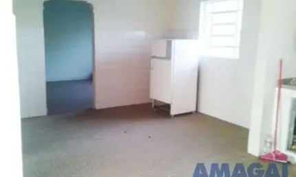 Casa com 3 quartos para alugar no São João, Jacareí  por R$ 3.350