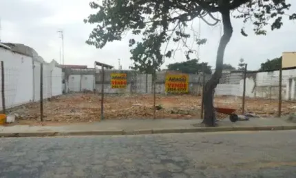 Terreno à venda no Jardim Jacinto, Jacareí  por R$ 550.000