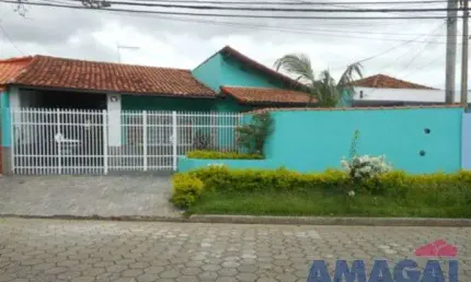 Casa com 4 quartos à venda no Jardim Flórida, Jacareí  por R$ 500.000