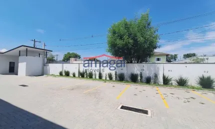 Casa em condomínio fechado com 3 quartos à venda no Jardim Santa Maria, Jacareí  por R$ 589.000