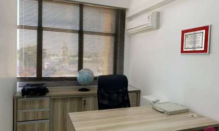 Sala comercial para alugar no Centro, Jacareí  por R$ 900