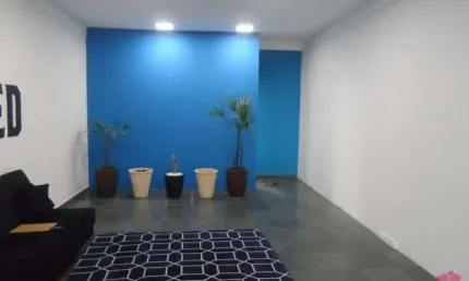 Sala comercial para alugar no São João, Jacareí  por R$ 2.100