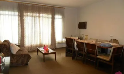 Casa com 3 quartos à venda no Centro, Jacareí  por R$ 650.000
