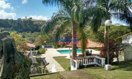 Chácara / sítio com 4 quartos à venda no Jardim Colônia, Jacareí  por R$ 2.000.000