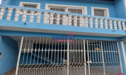 Casa com 3 quartos à venda no Jardim Califórnia, Jacareí  por R$ 450.000