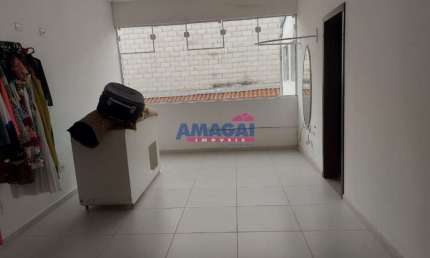 Sala comercial para alugar no Centro, Jacareí  por R$ 1.500