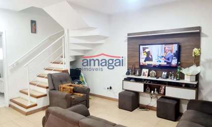 Casa em condomínio fechado com 4 quartos para alugar no Jardim Santa Maria, Jacareí  por R$ 3.700