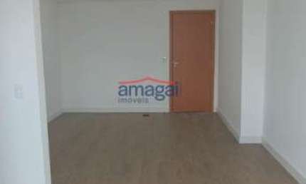 Sala comercial à venda no Centro, Jacareí  por R$ 260.000