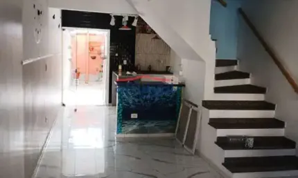 Casa em condomínio fechado com 2 quartos para alugar no Jardim Jacinto, Jacareí  por R$ 1.700