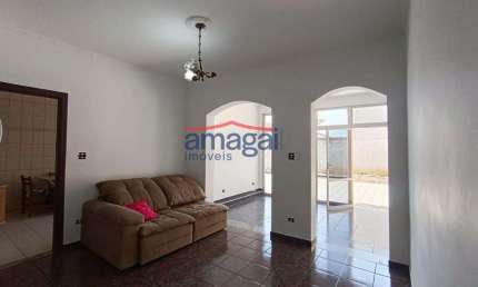 Casa com 7 quartos para alugar na Cidade Jardim, Jacareí  por R$ 8.000