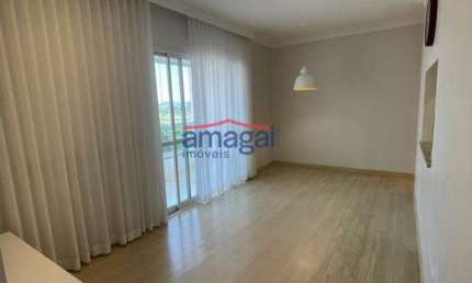 Apartamento com 2 quartos para alugar no Jardim Paraíba, Jacareí  por R$ 2.500